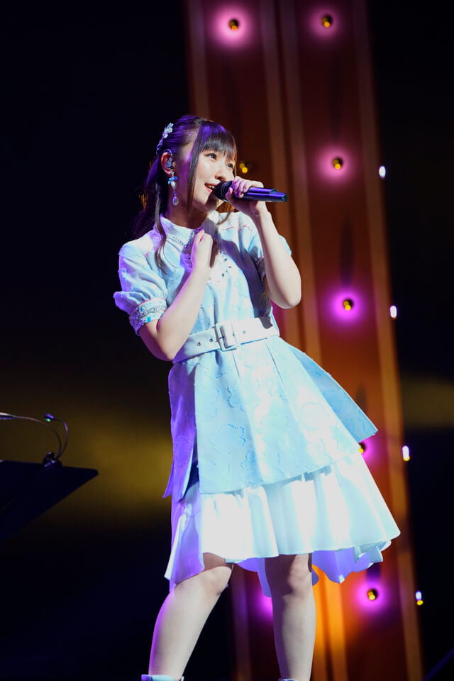 鈴木愛奈「Aina Suzuki 1st Live Tour Blu-ray」と2ndAlbumを発売決定 